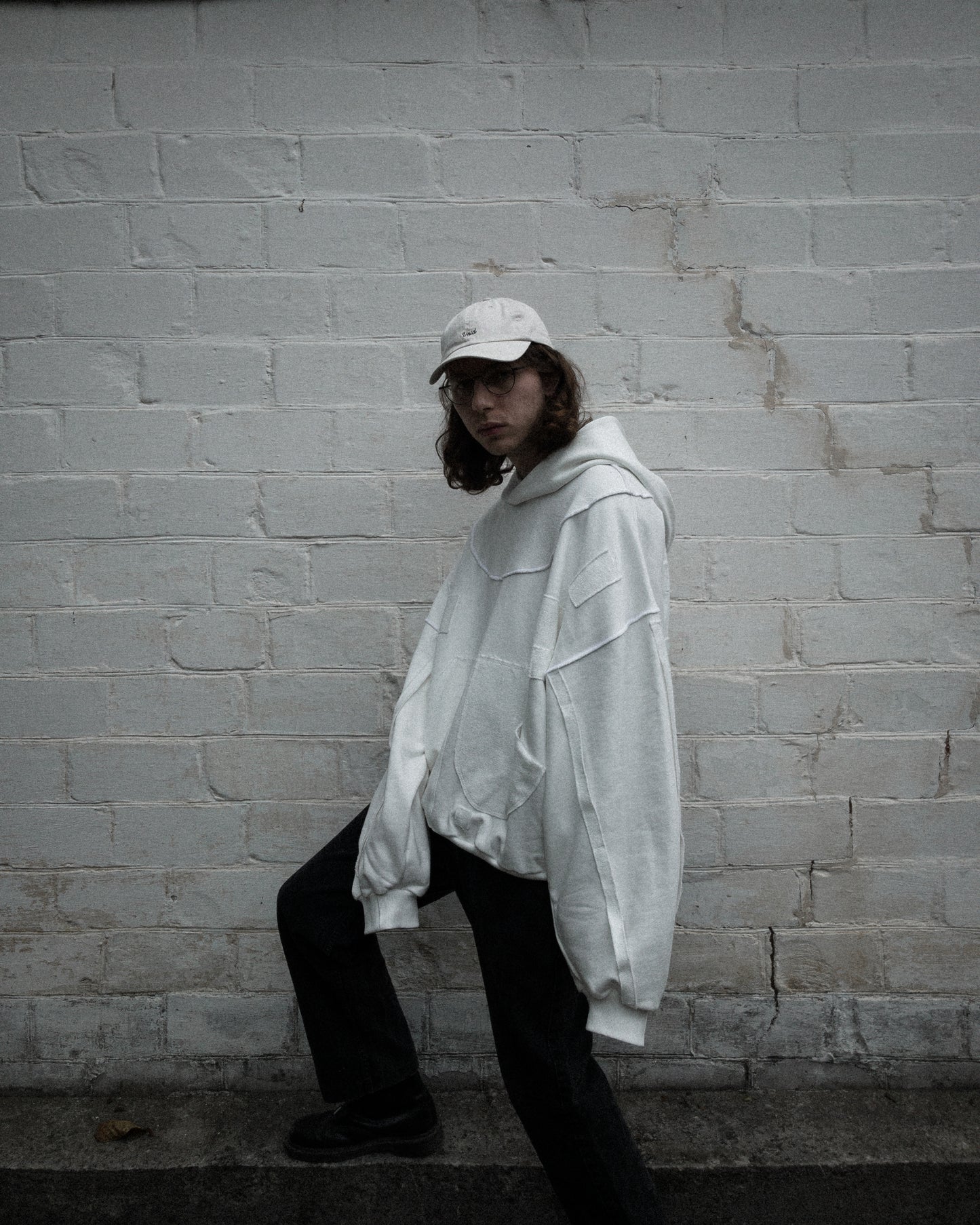 “Pall” hoodie (white)